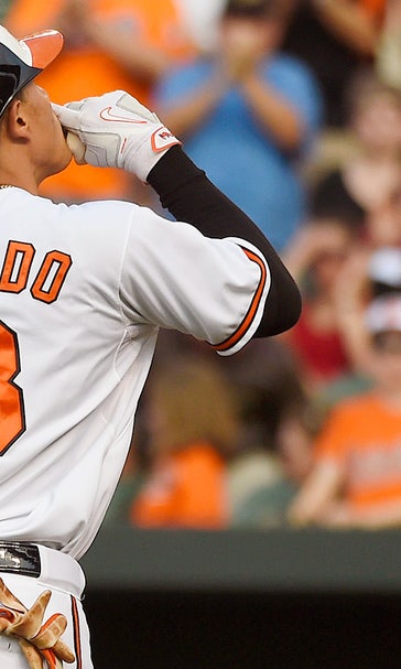 Orioles blast team-record 8 home runs in rout of Phillies